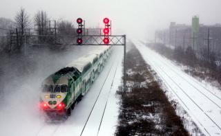 GO Train from Wallace Bridge