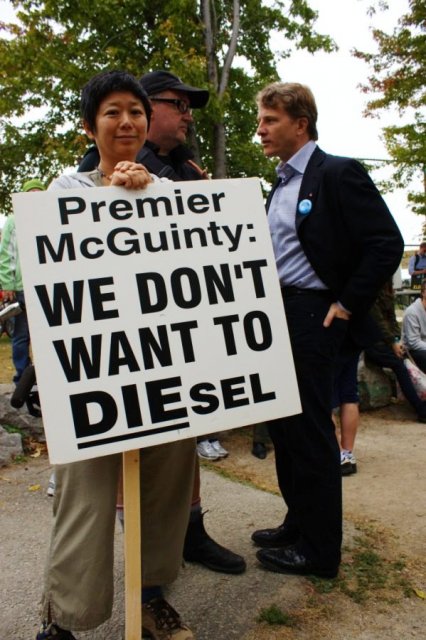 Human Train - Local residents speak to MPP Gerrard Kennedy