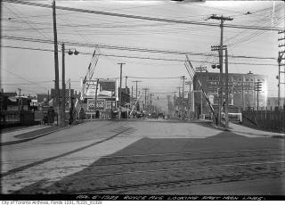 Royce/Dupont and Dundas St., April 6 1923