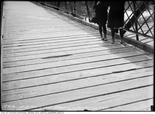 Wallace Avenue Footbridge Deck, May 11 1916