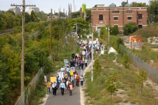  The Human Train approaches the Wallace Ave. pedestrian bridge.